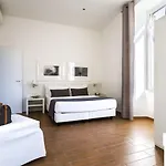 レスト 4*