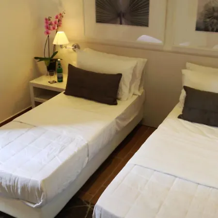 Rest 4* Rome