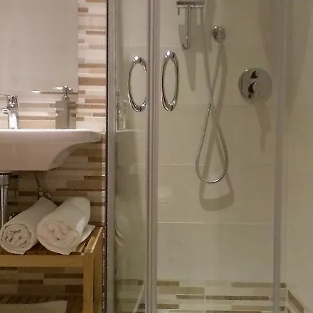 Rest Affittacamere 4*