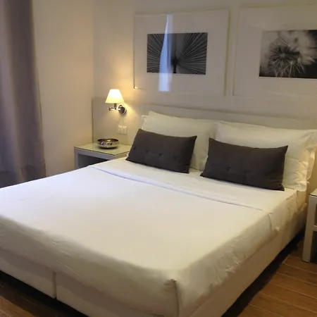 Πανσιόν Rest 4*